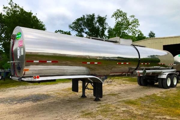 IPTANKS industrial tank trailer solutions for Gulf Coast chemical storage and transport
